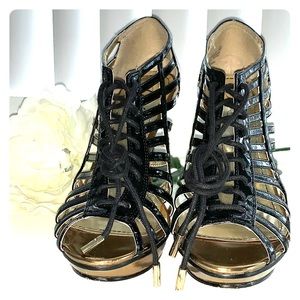 Size 8, Dereon, Strappy Anna-B, Black